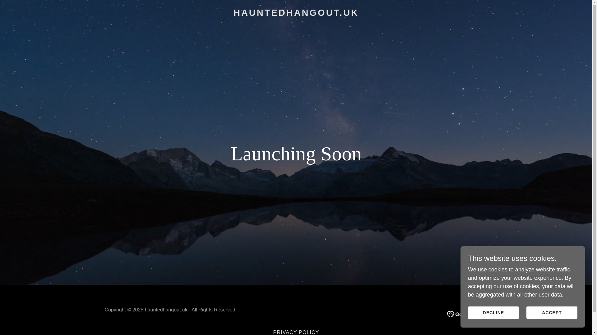 website screenshot of https://hauntedhangout.uk/