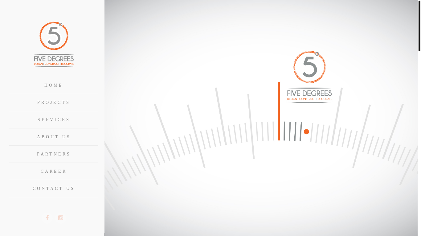 website screenshot of https://5degrees-eg.com/
