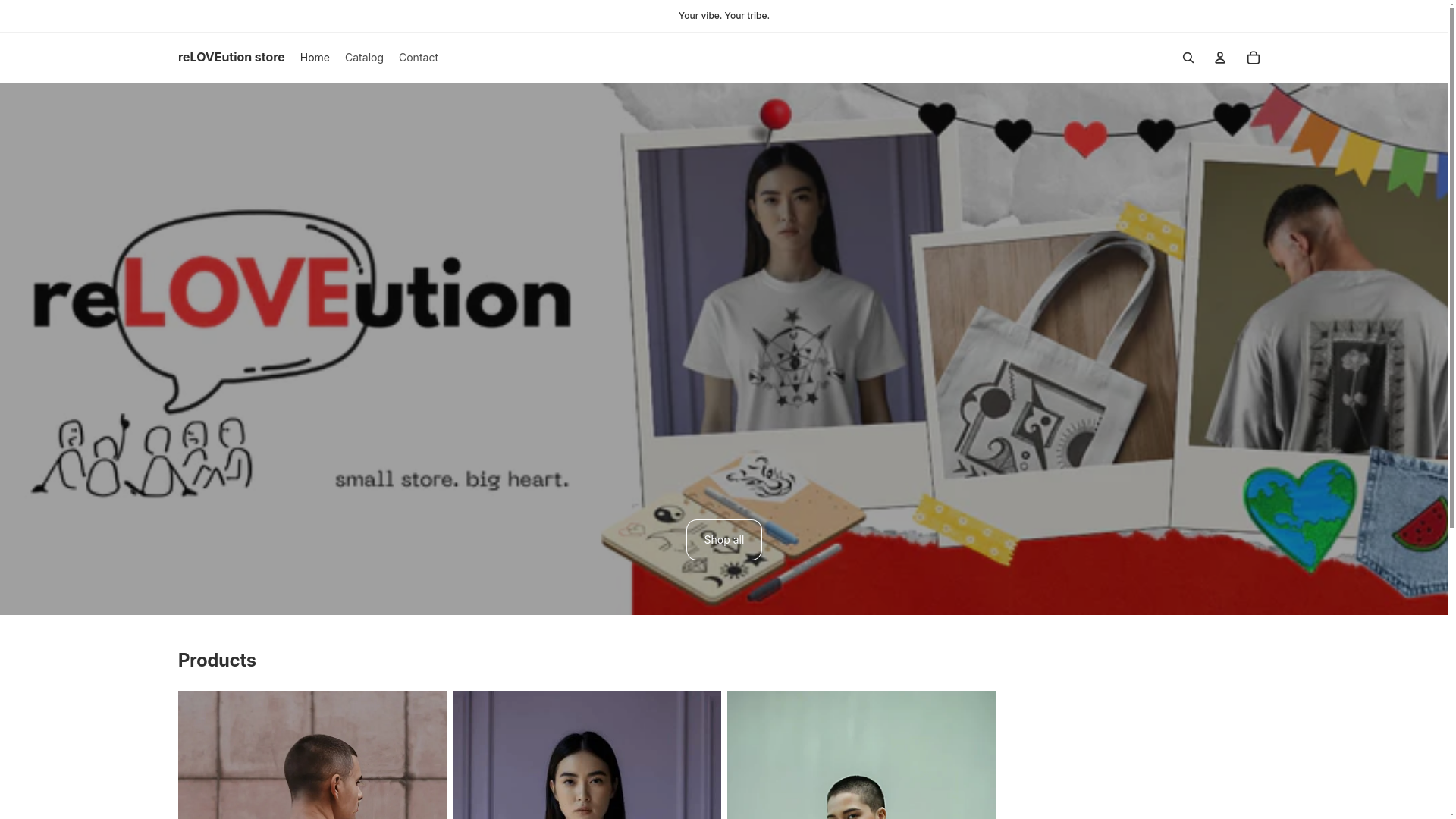website screenshot of https://reloveutionstore.com/
