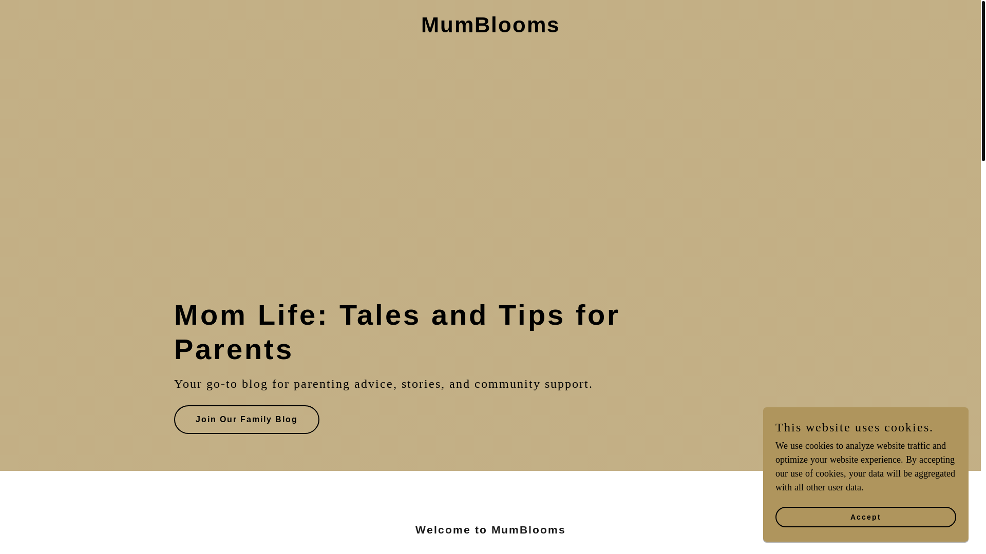 website screenshot of https://mumblooms.com/