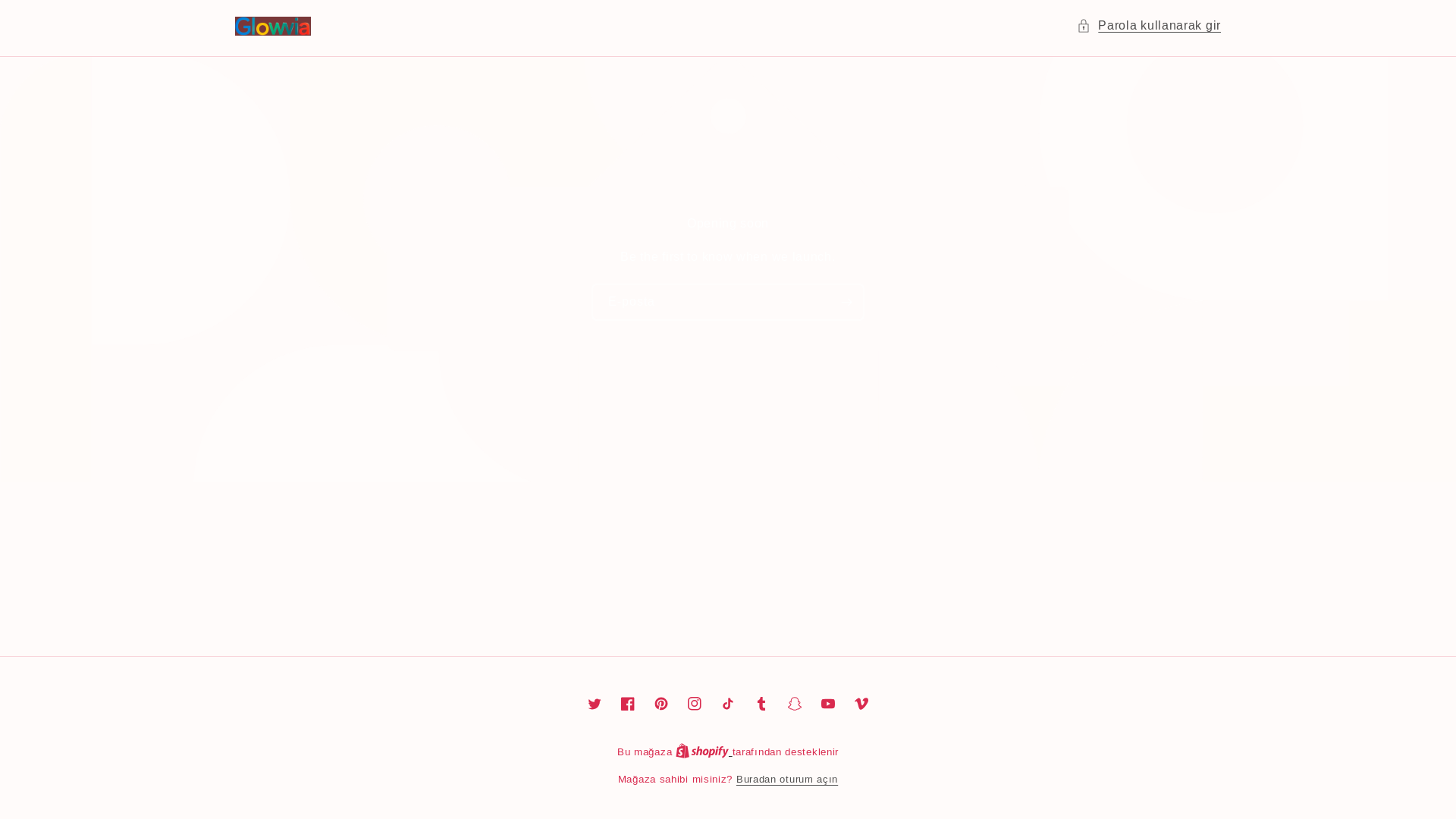 website screenshot of https://glowviaonline.com/