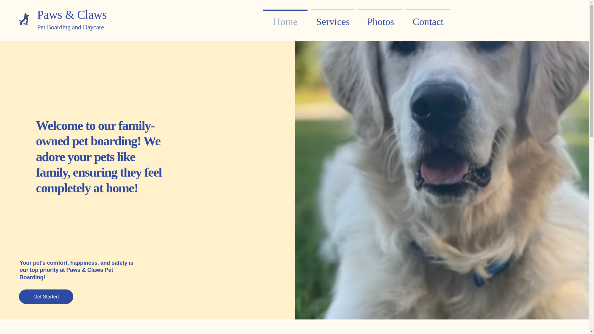 website screenshot of https://pawsclawspetboarding.com/