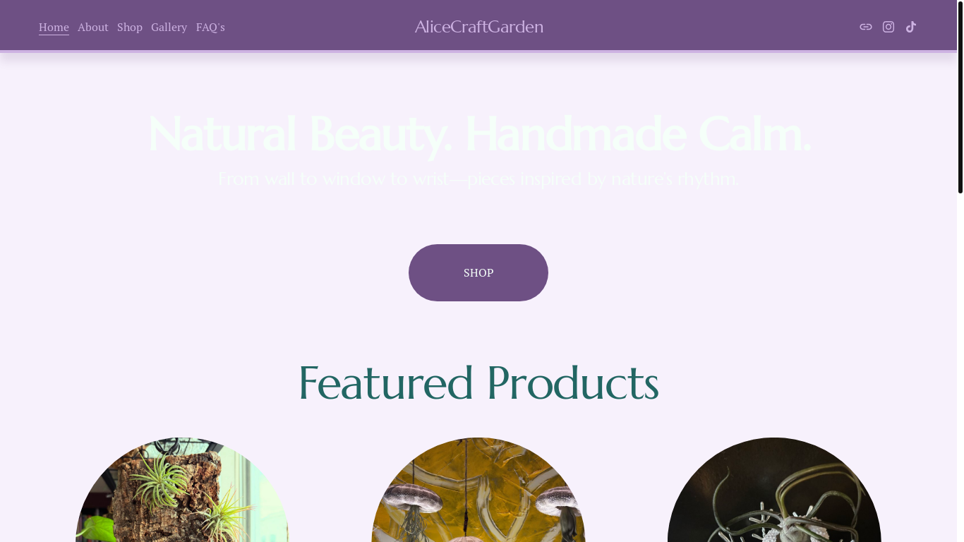 website screenshot of https://alicecraftgarden.com/