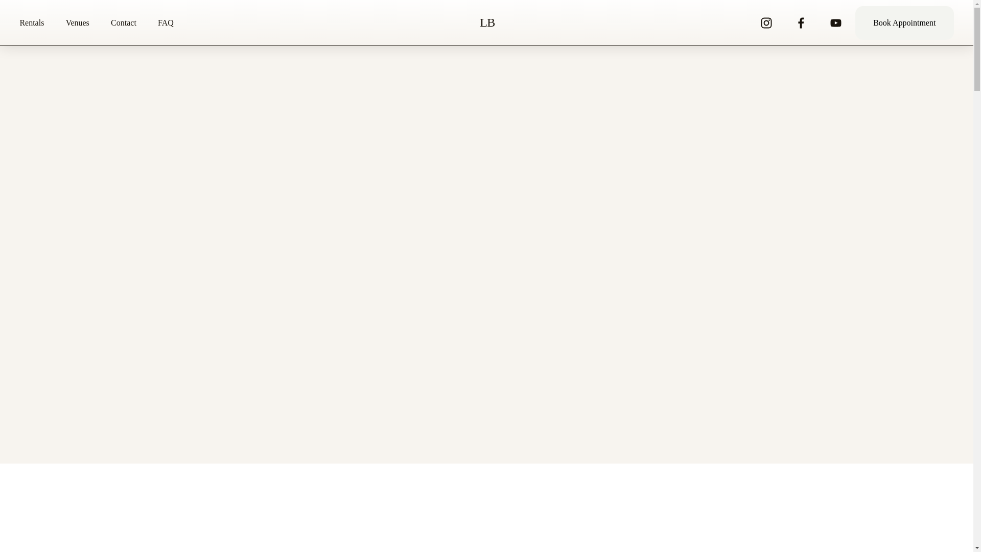 website screenshot of https://okanaganweddinghub.com/