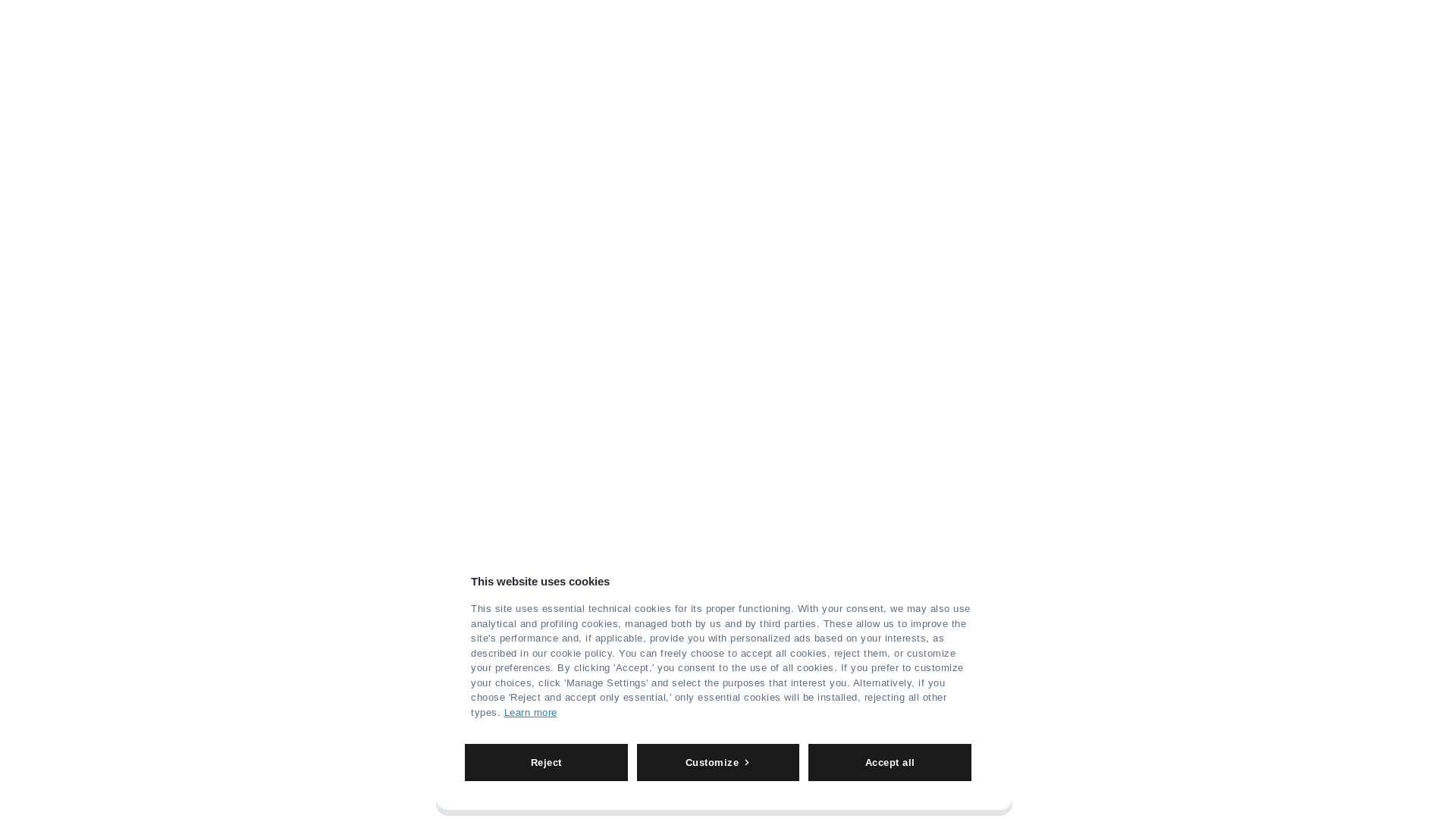 website screenshot of https://lauroradinapoli.com/