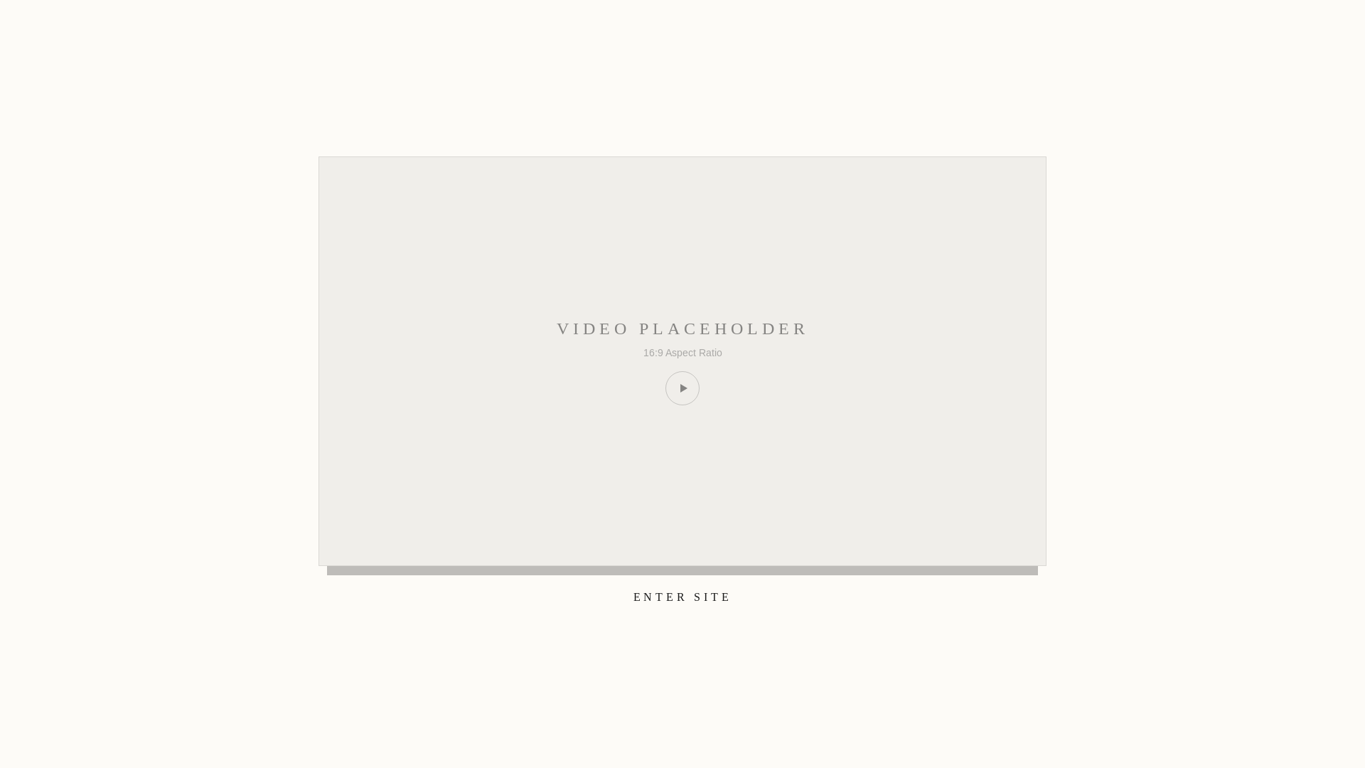 website screenshot of https://henrylovesarianna.com/