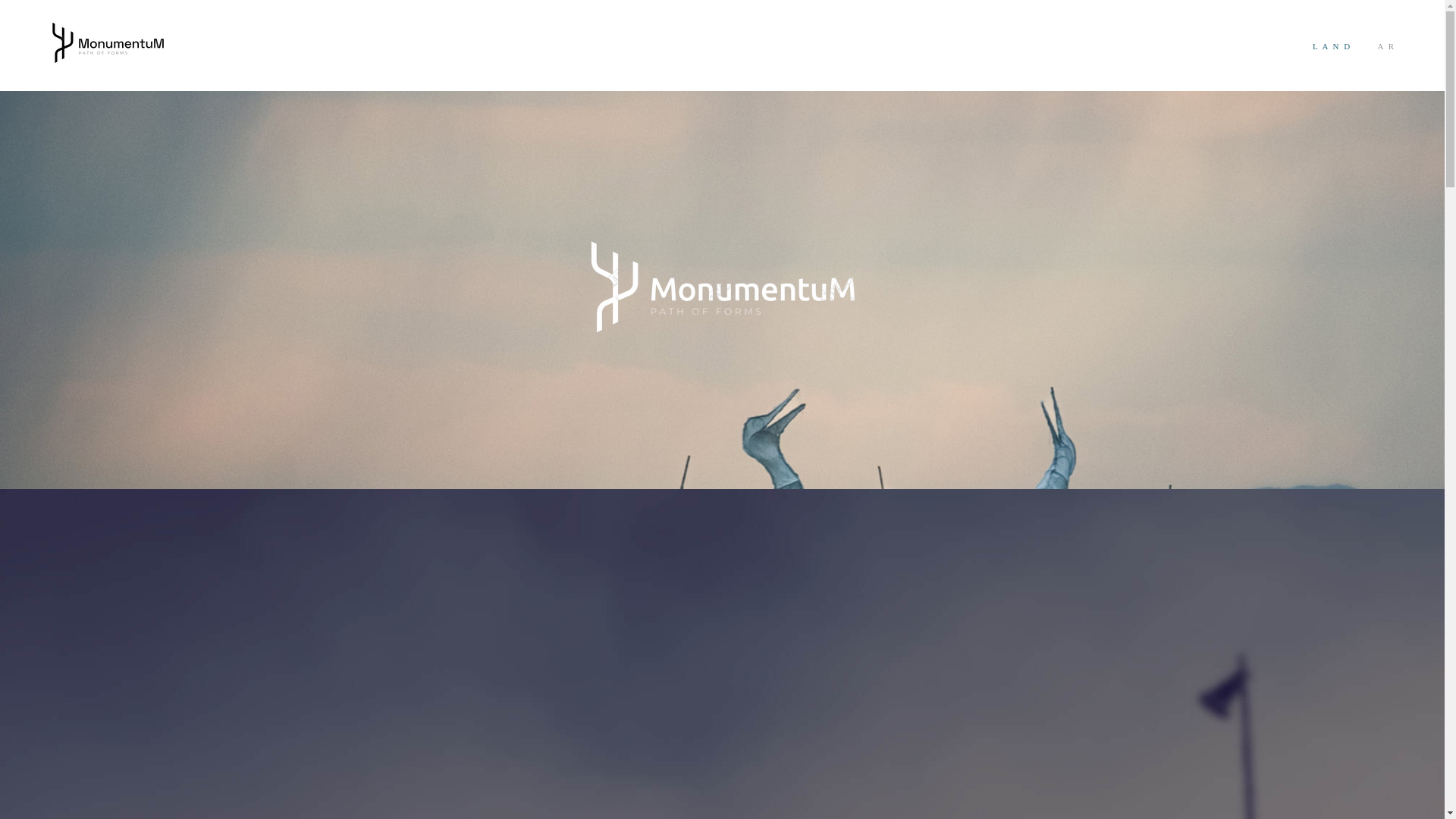 website screenshot of https://monumentumart.com/