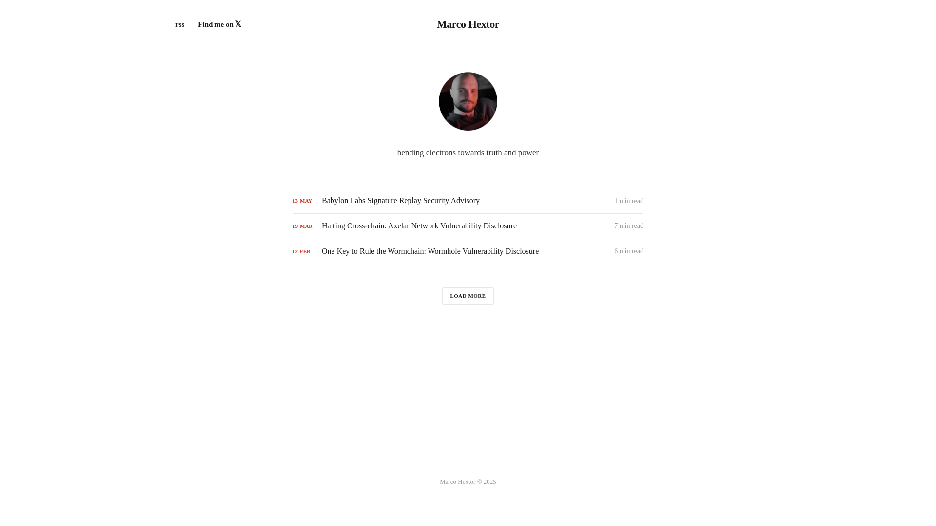website screenshot of https://marcohector.com/