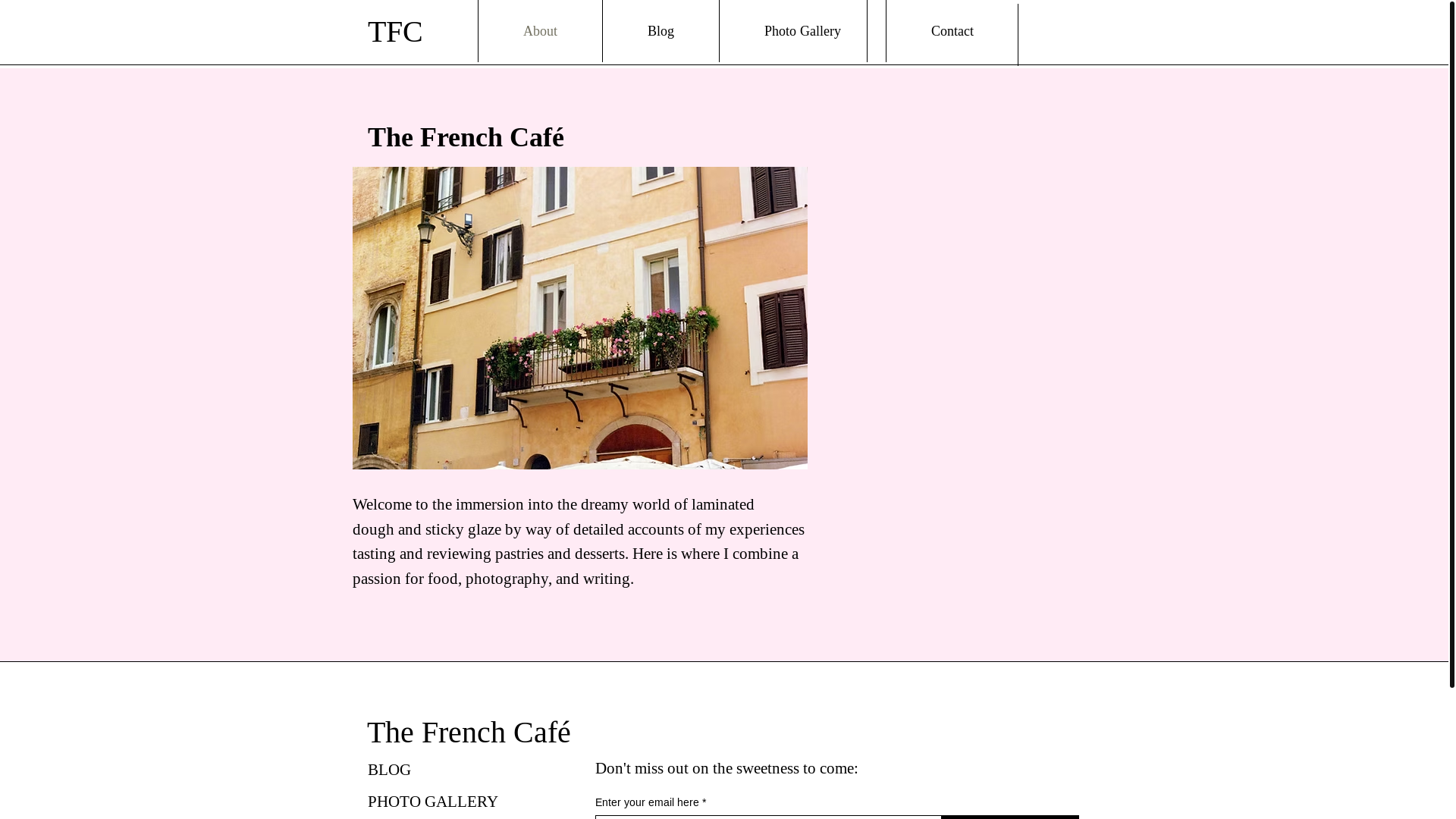 website screenshot of https://thefrenchcafe.blog/