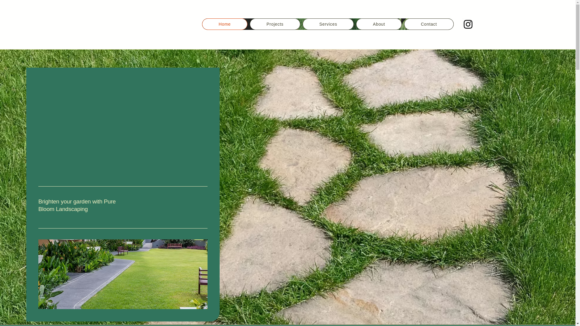 website screenshot of https://purebloomlandscaping.com/