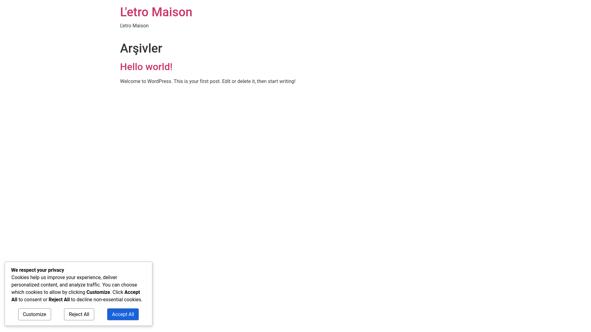 website screenshot of https://letromaisonalacati.com/
