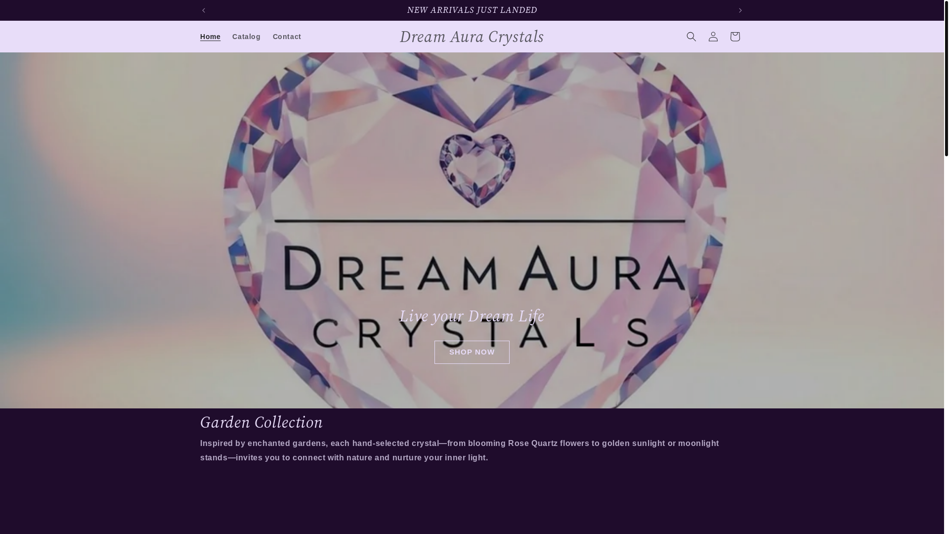 website screenshot of https://dreamauracrystals.com/