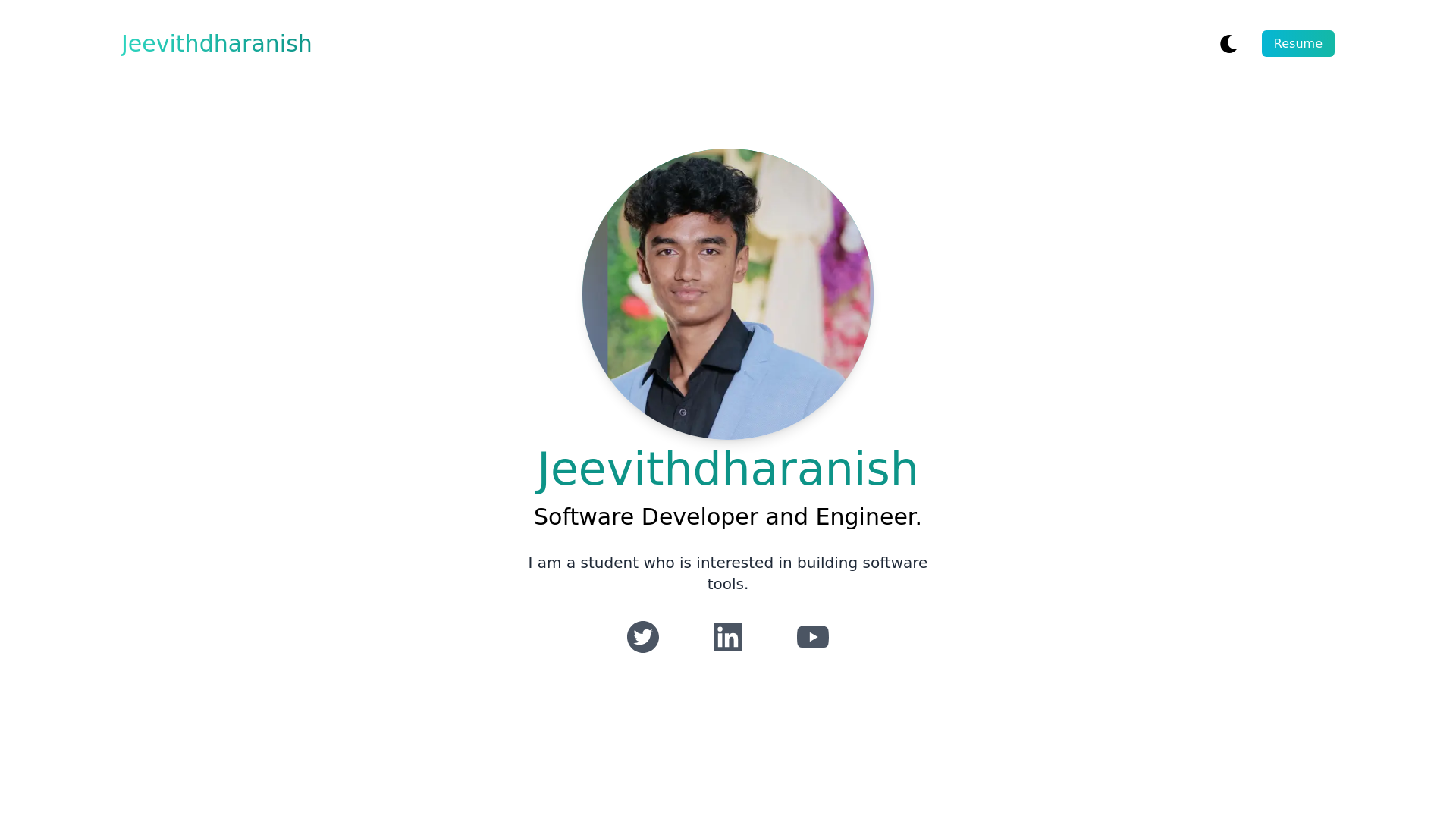 website screenshot of https://jeevithdharanish.me/