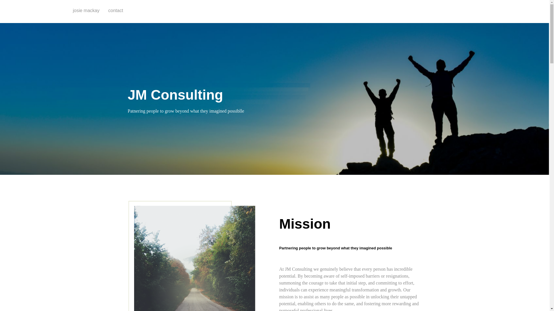 website screenshot of https://josie-mackay.com/