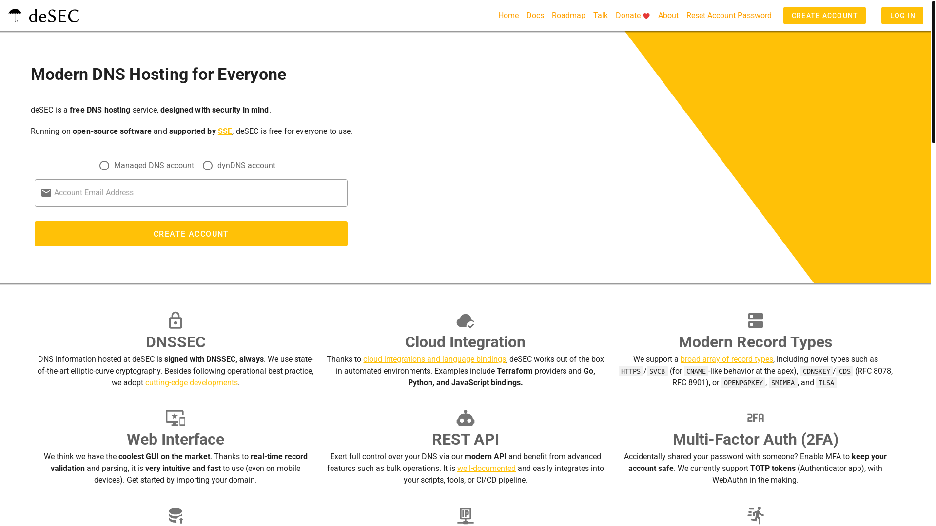 website screenshot of https://desec.io