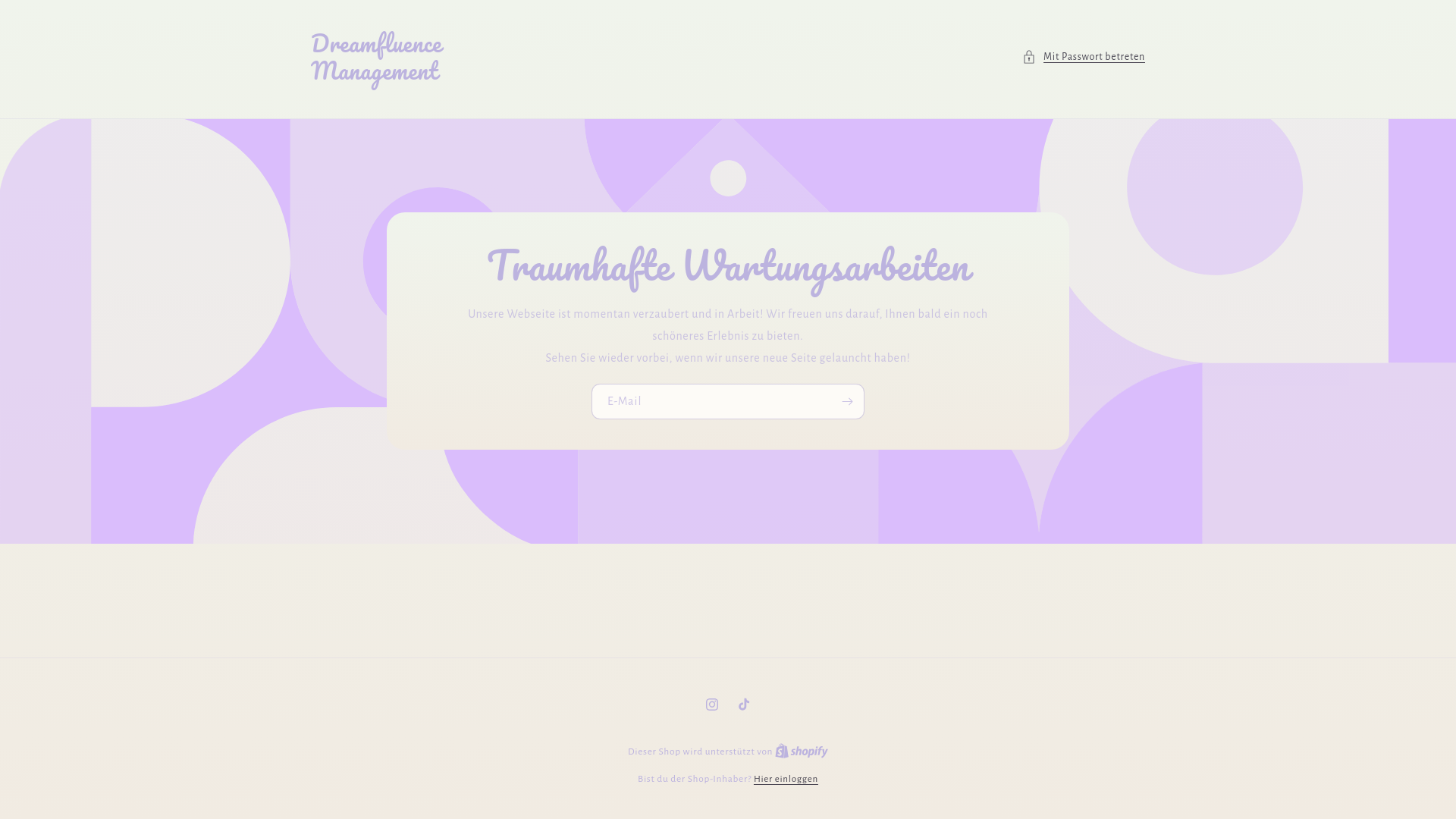website screenshot of https://avdreamfluence.com/