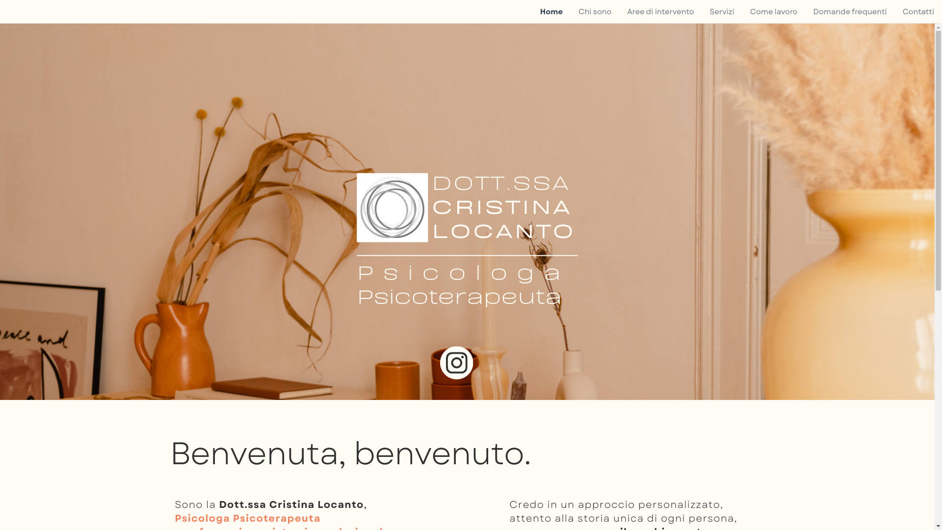 website screenshot of https://cristinalocanto.com/