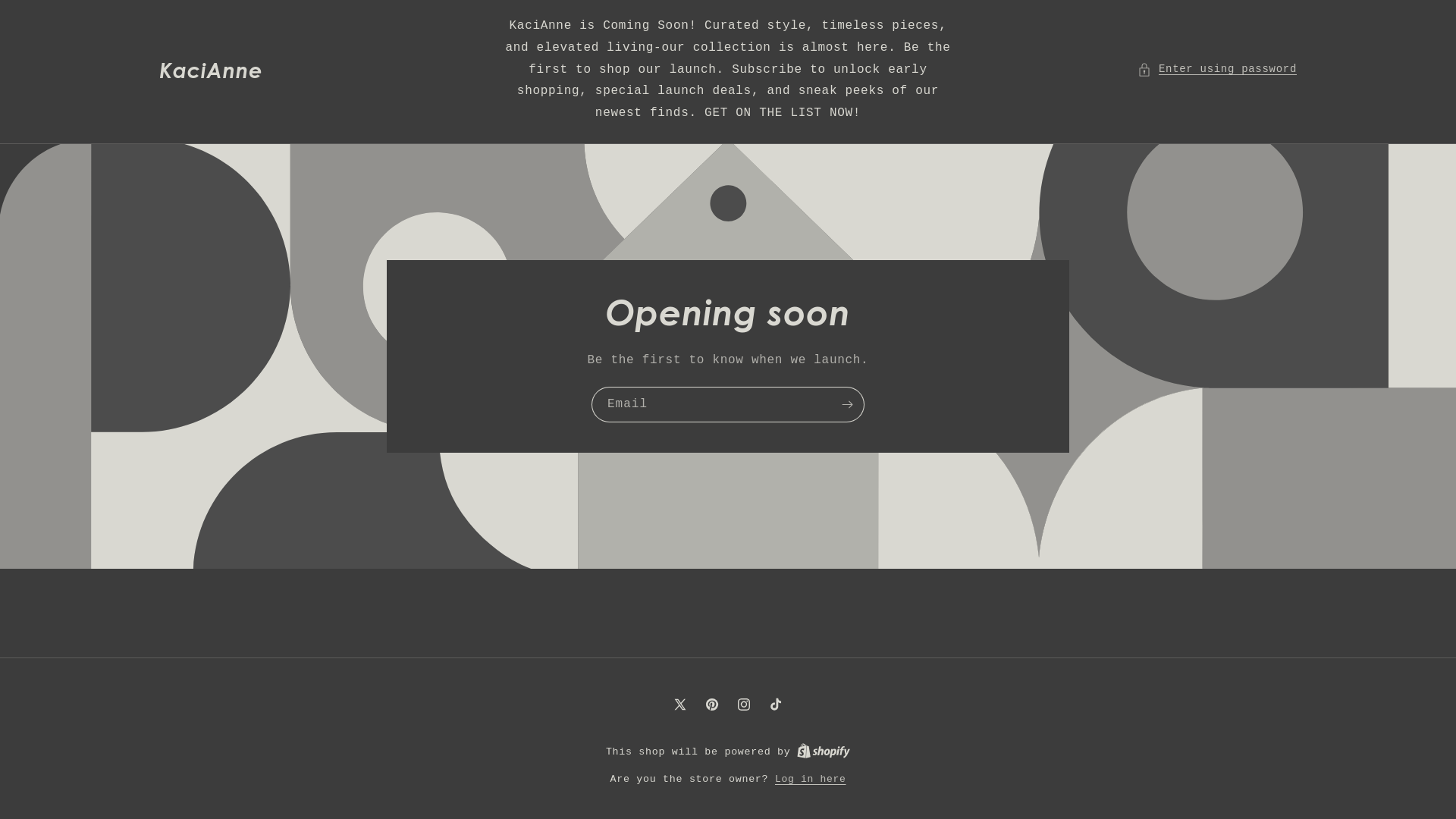website screenshot of https://kacianne.com/