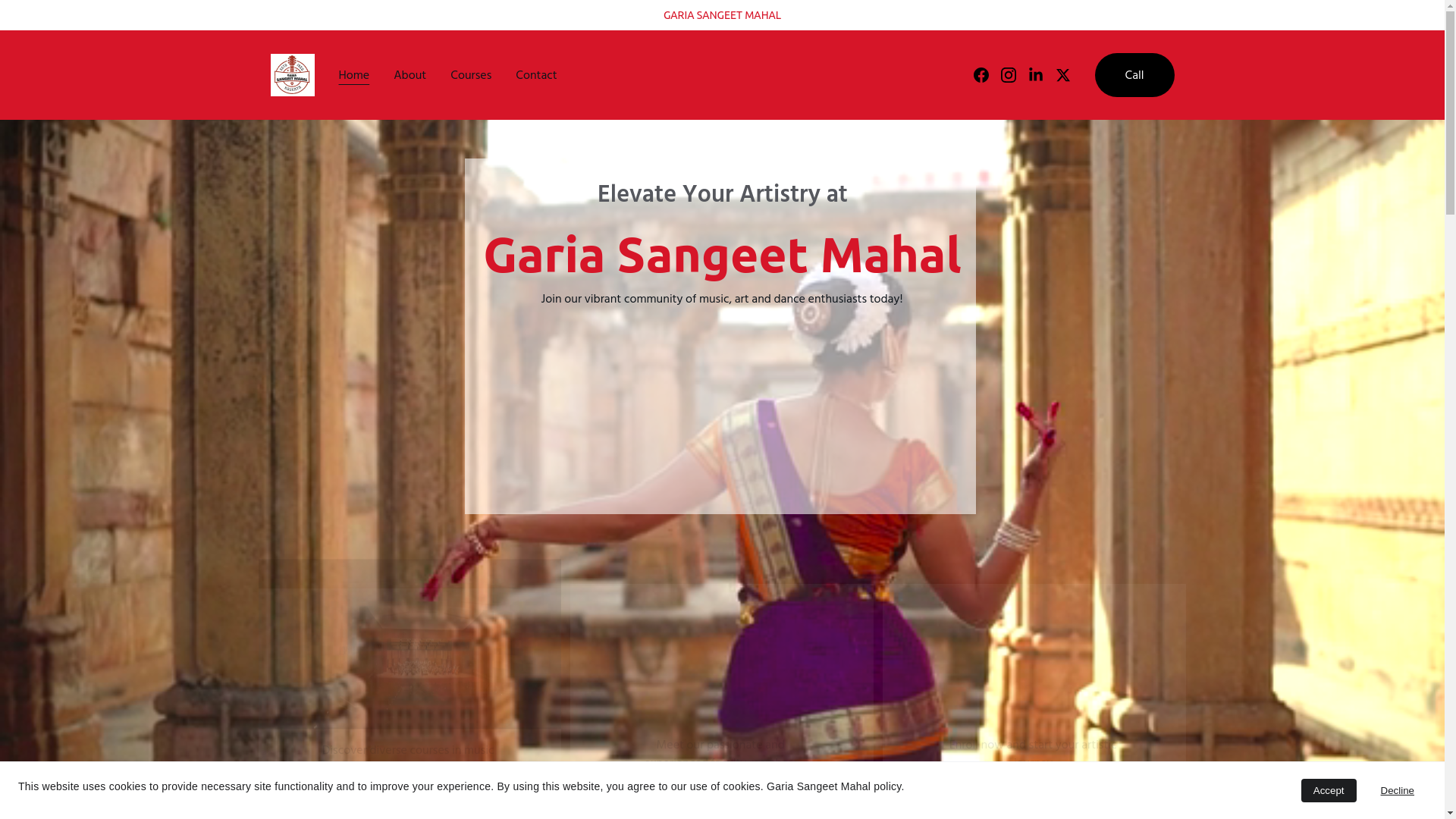 website screenshot of https://gariasangeetmahal.com/