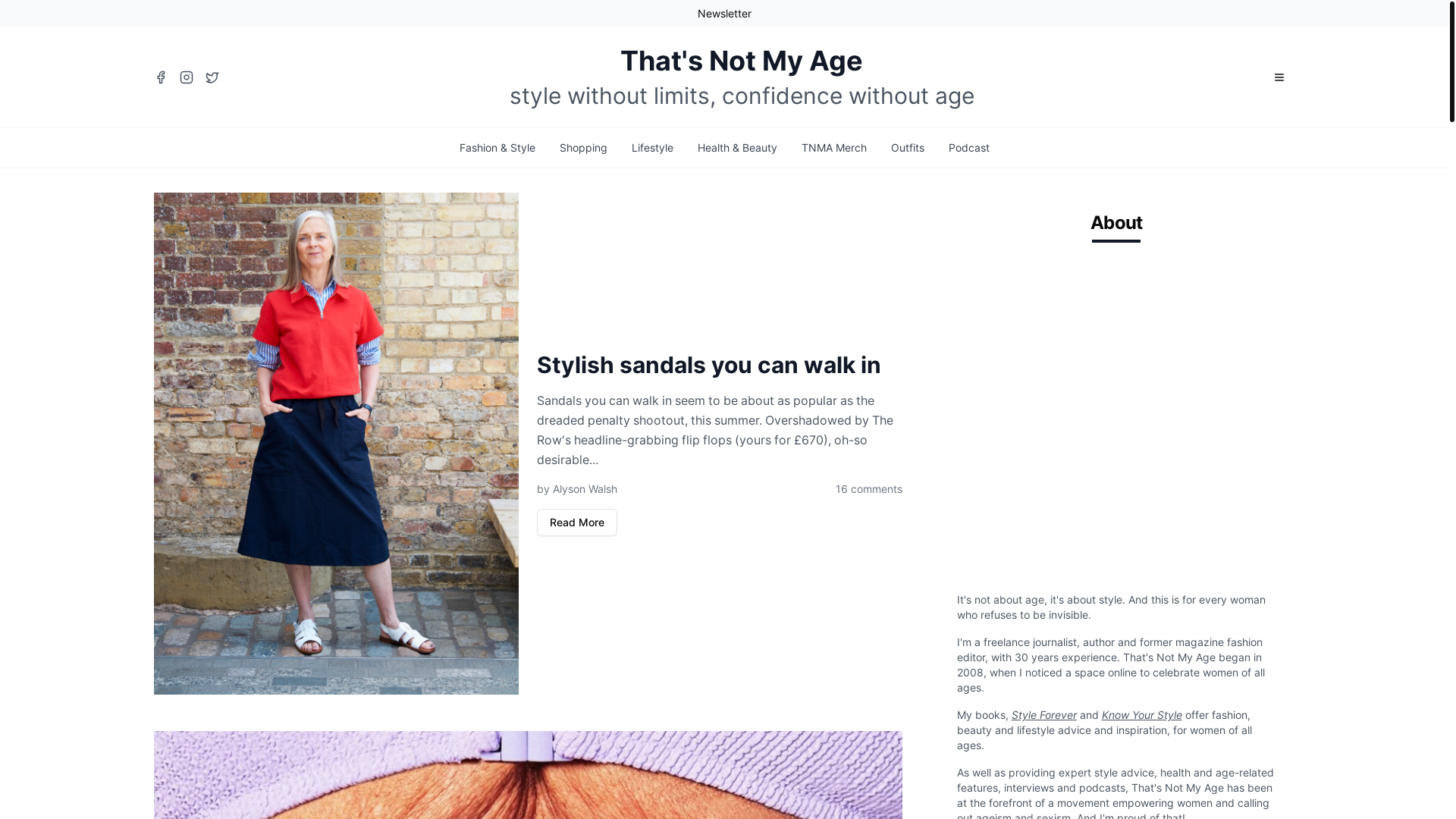 website screenshot of https://agelesschicc.com/