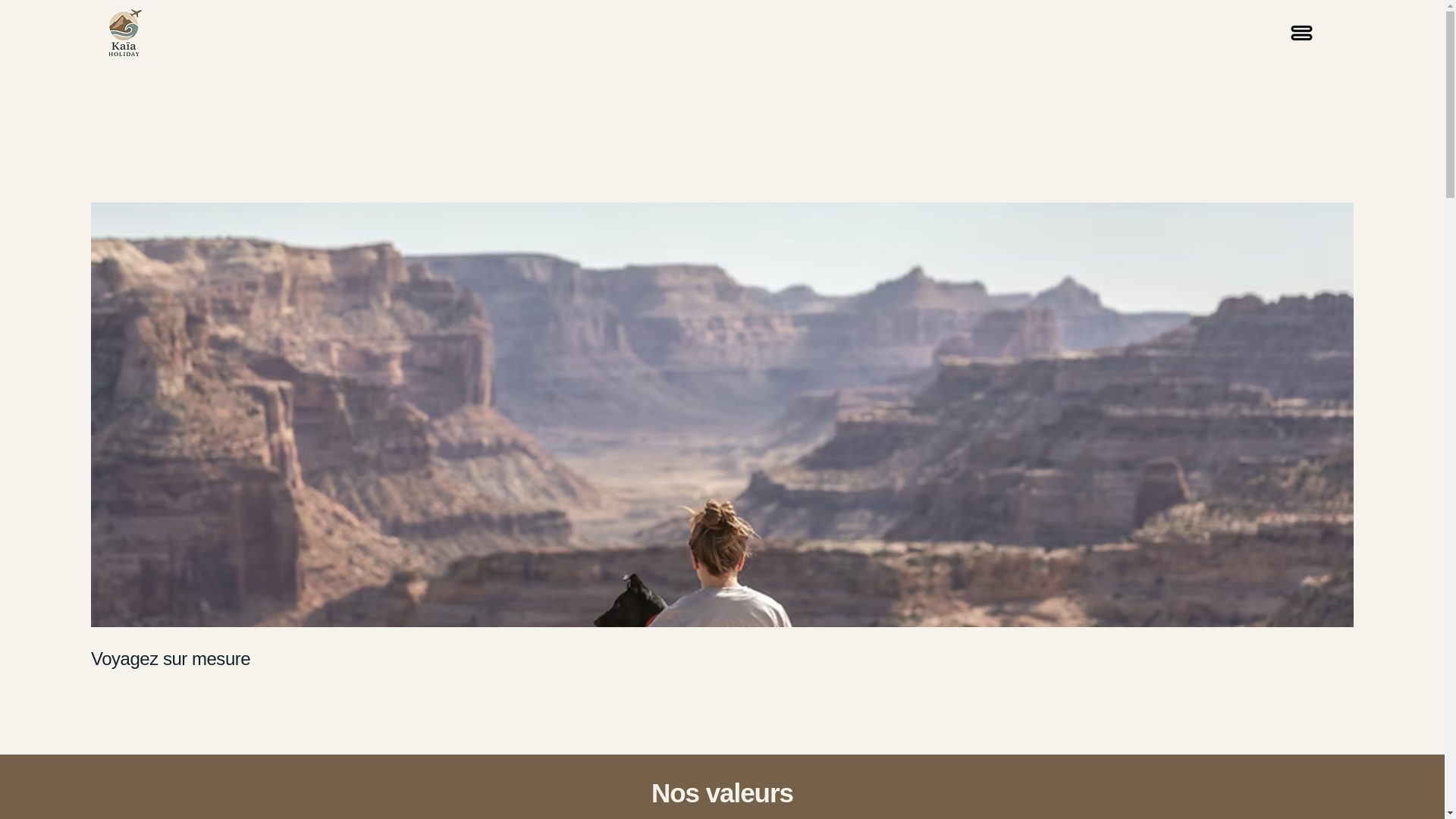 website screenshot of https://xn--kaaholiday-78a.com/