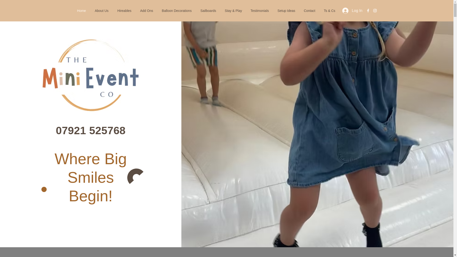 website screenshot of https://theminieventco.co.uk/