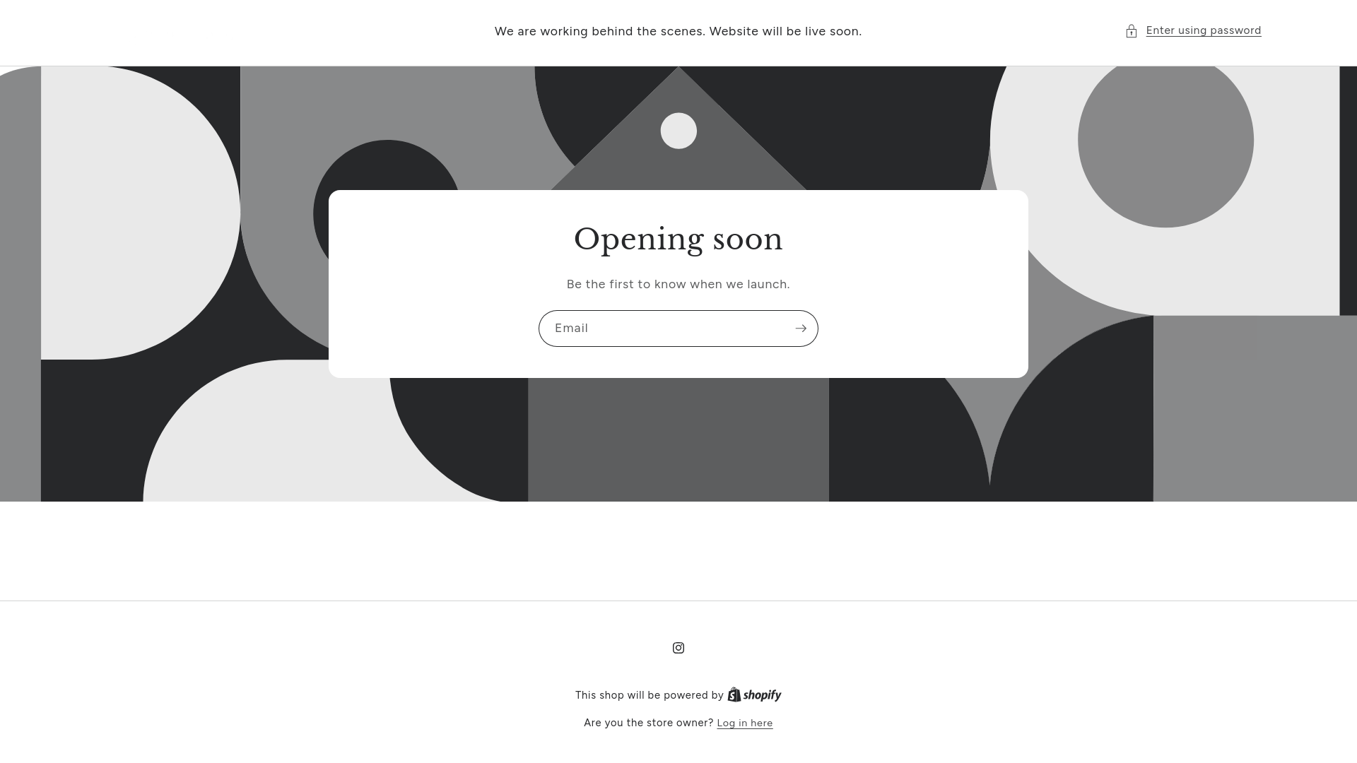 website screenshot of https://rooted-clothing.shop/
