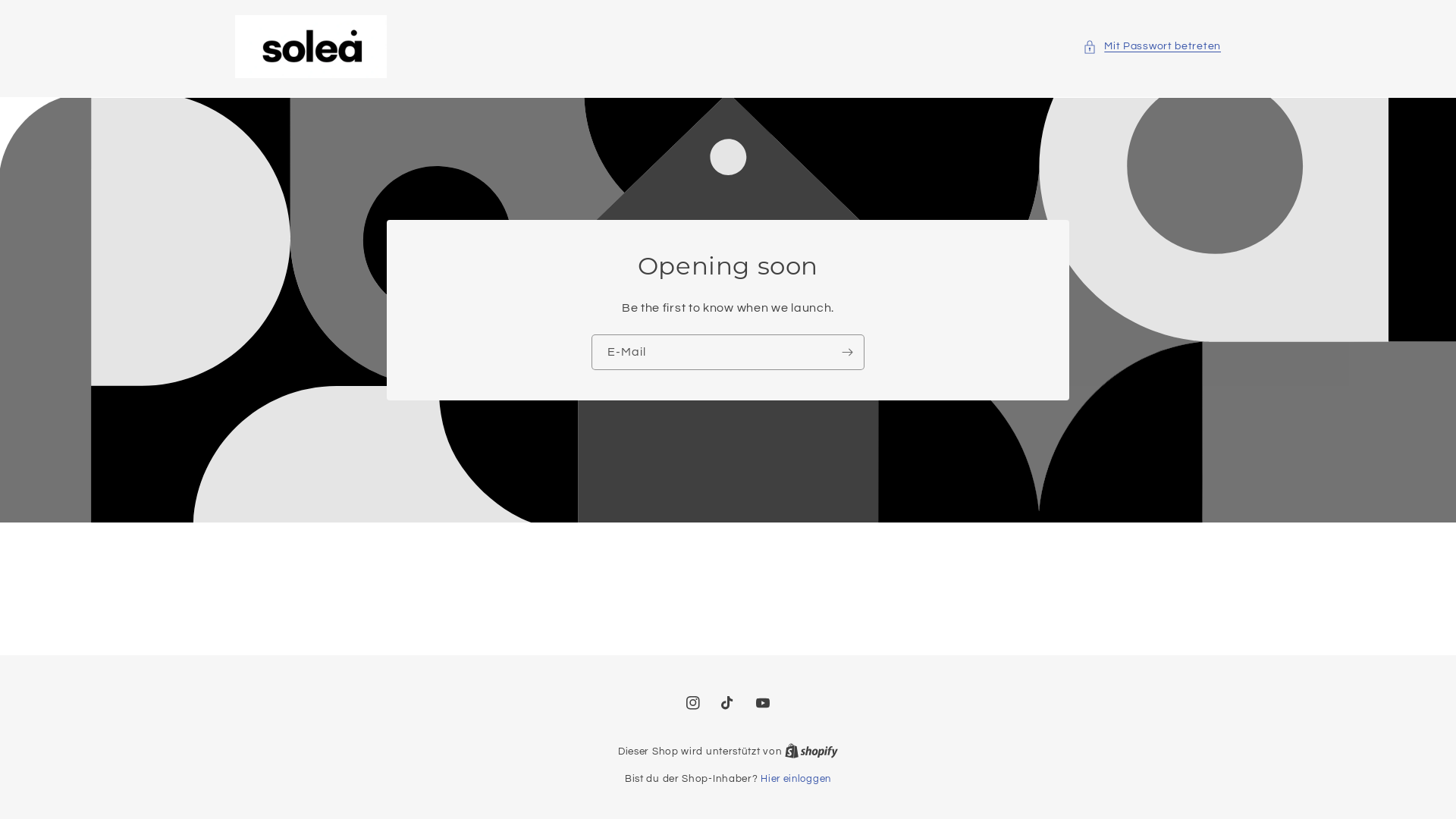website screenshot of https://soleasocks.store/