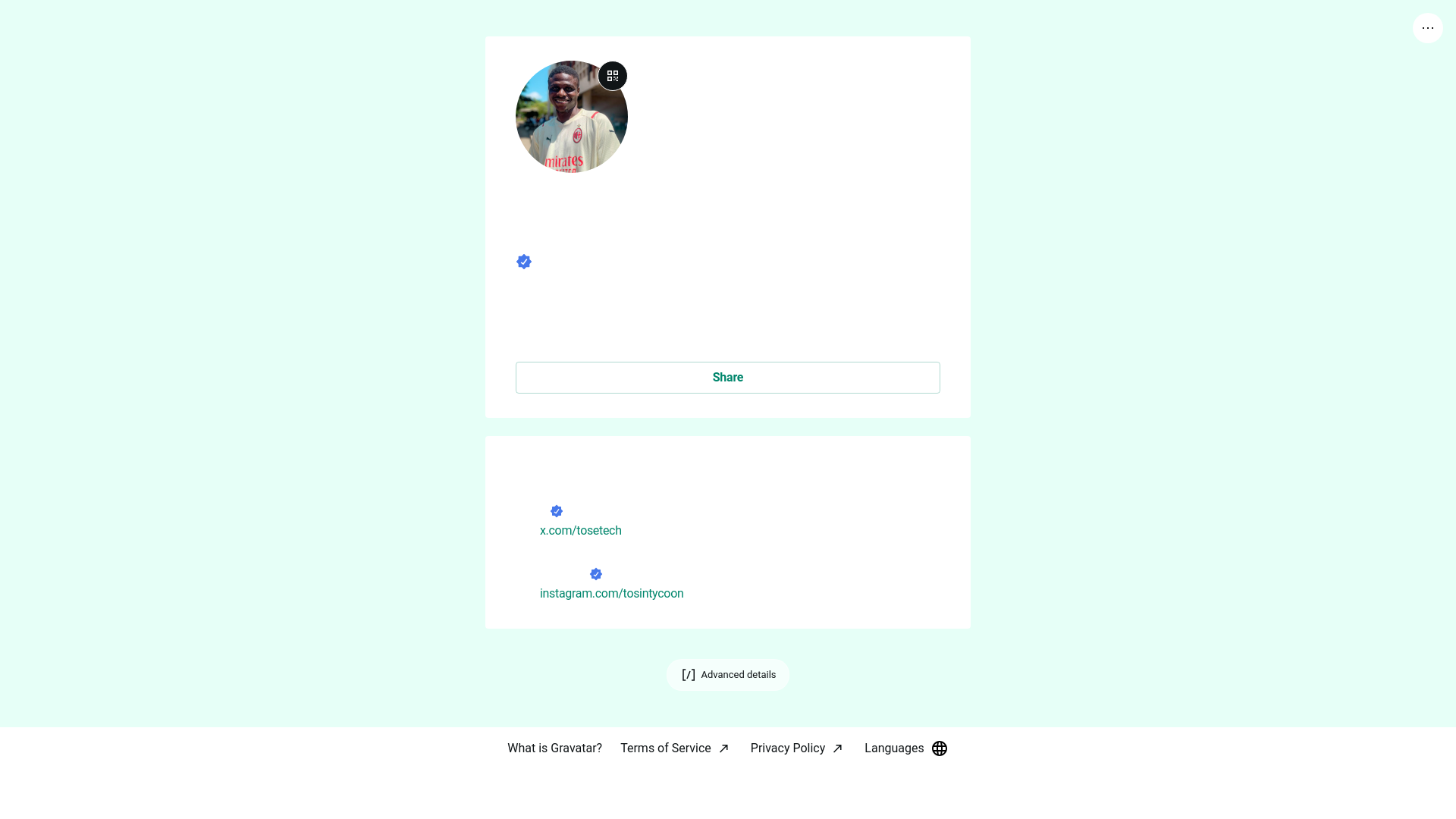 website screenshot of https://emmanueltosin.link/