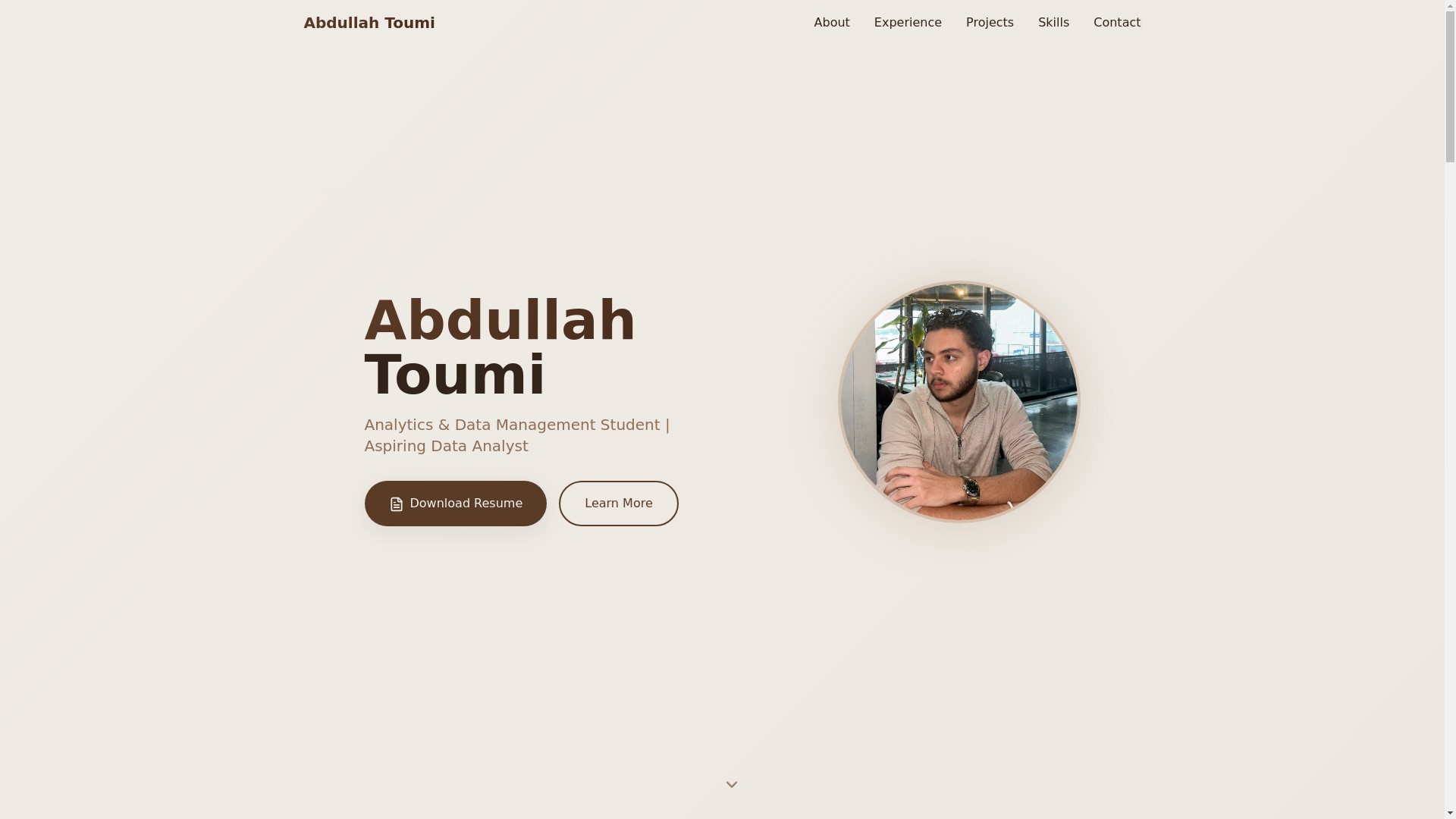 website screenshot of https://abdullahtoumi.com/