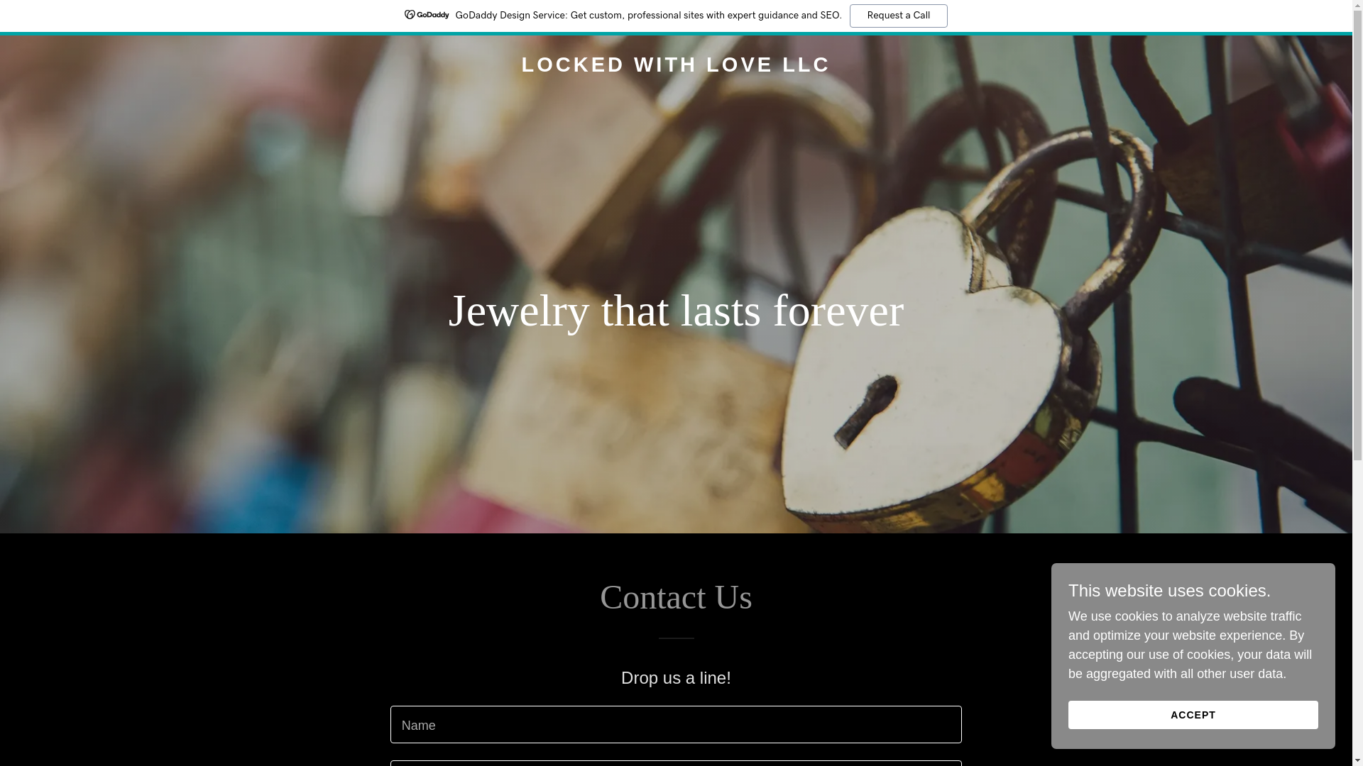 website screenshot of https://lockedwithlovellc.com/