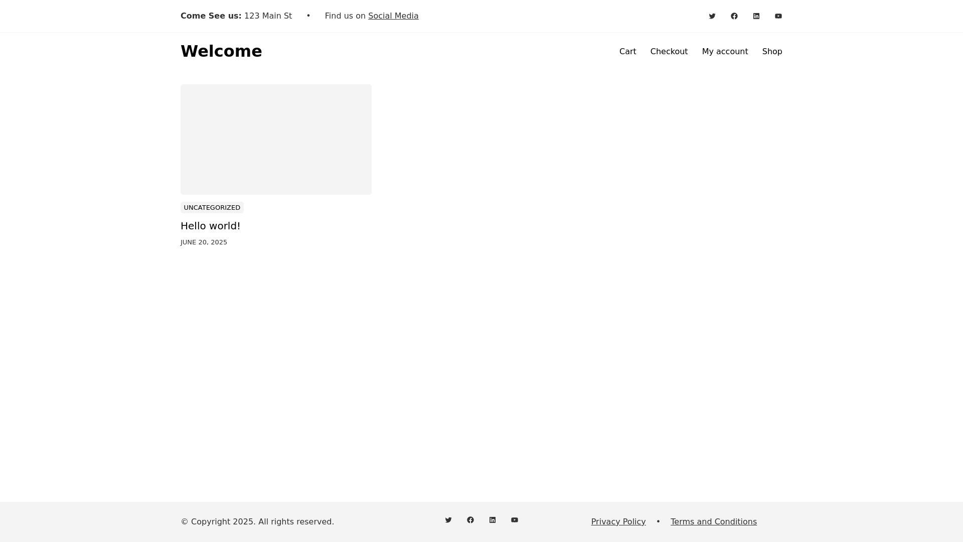 website screenshot of https://reynaapcola.com/