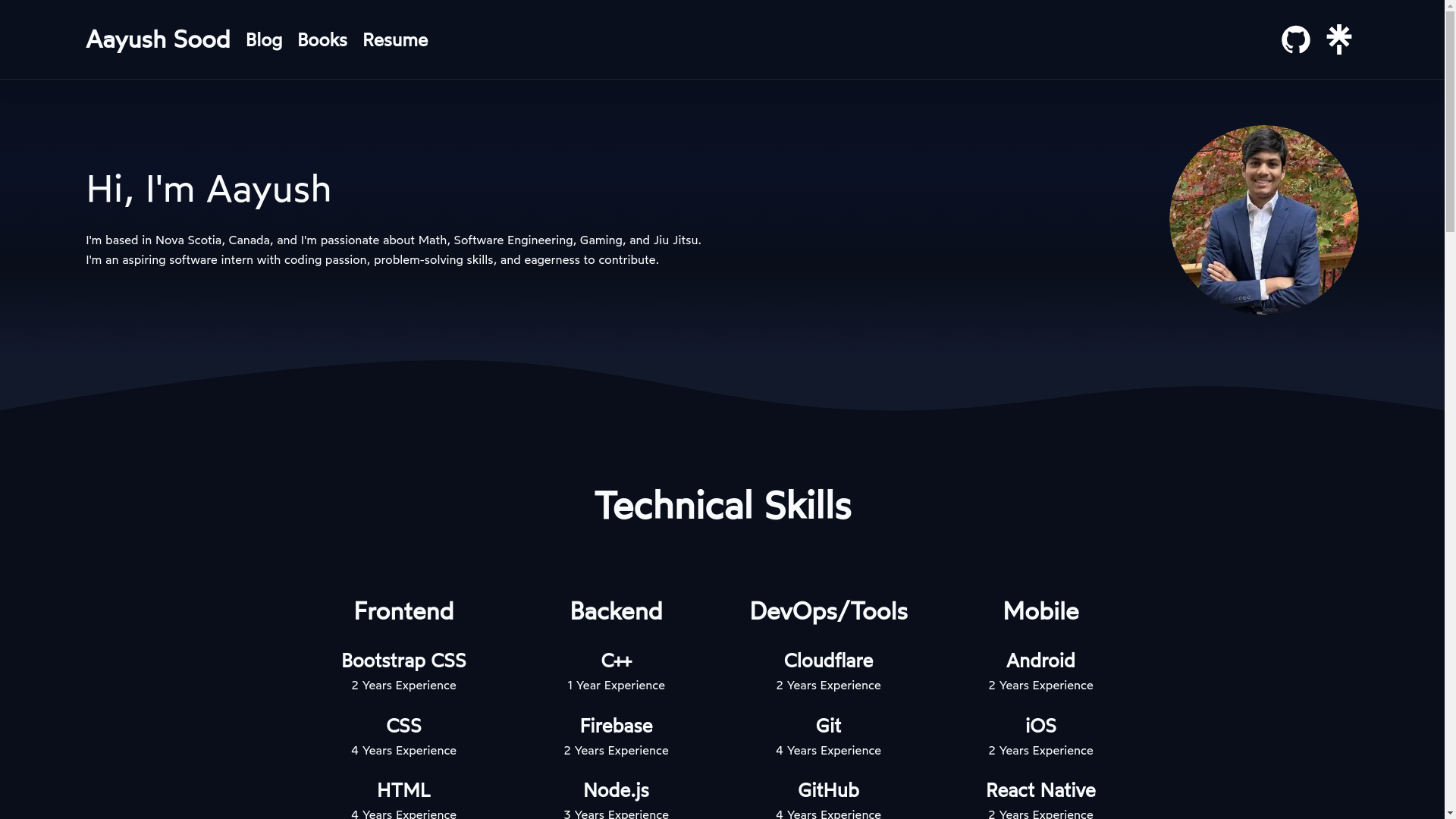 website screenshot of https://aayushsood-v2-dev.pages.dev/