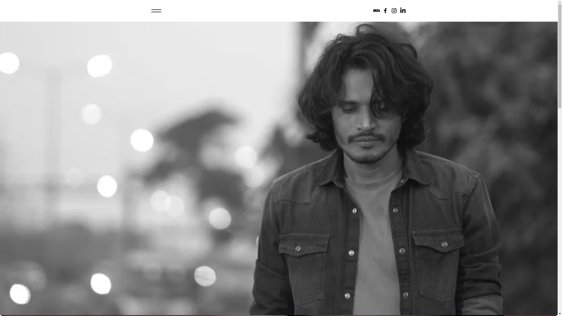 website screenshot of https://deveshranjan.com/