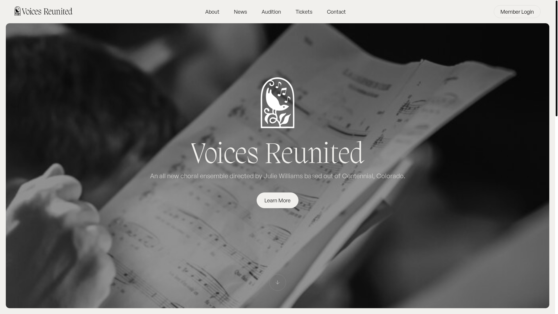 website screenshot of https://voicesreunitedchoir.com/