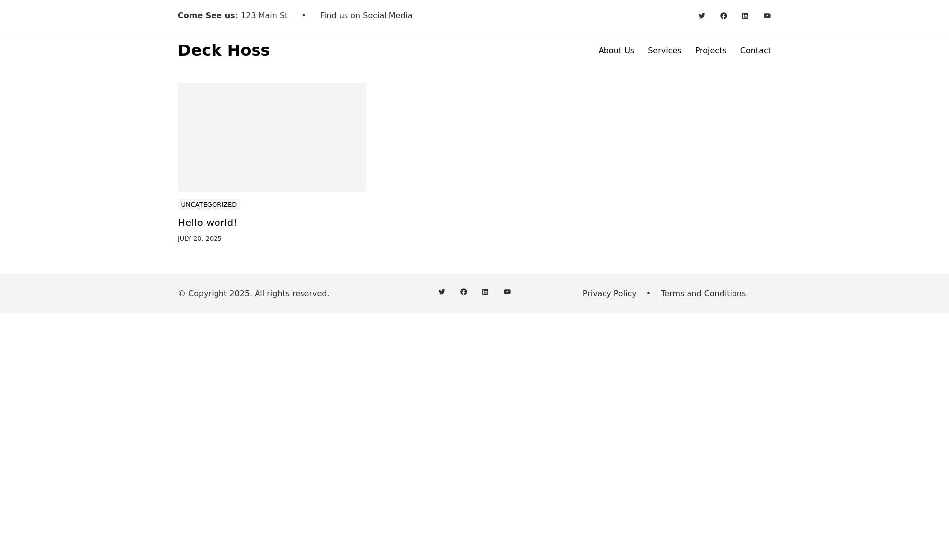 website screenshot of https://deckhoss.com/
