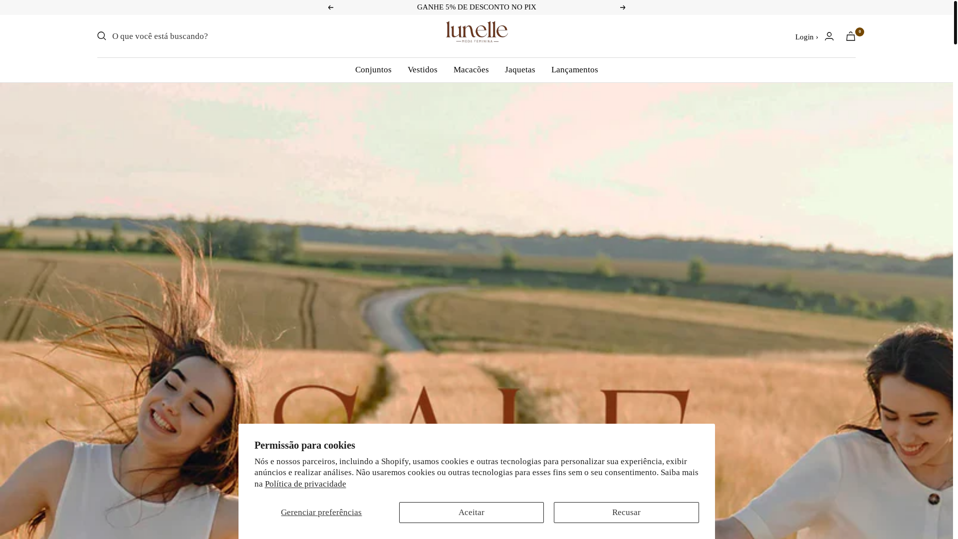 website screenshot of https://lunellemodas.store/