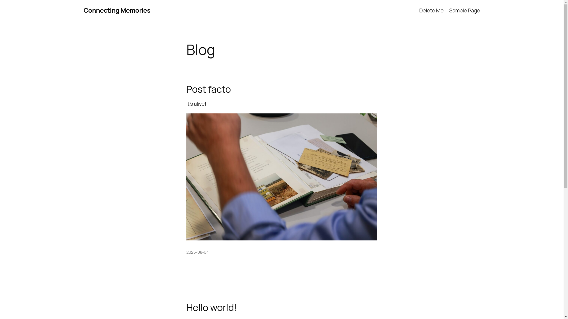 website screenshot of https://connectingmemories.at/