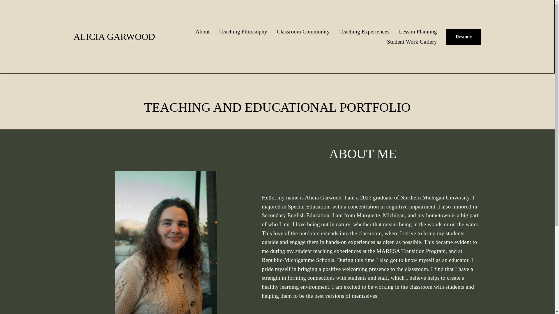website screenshot of https://aliciagarwood.com/