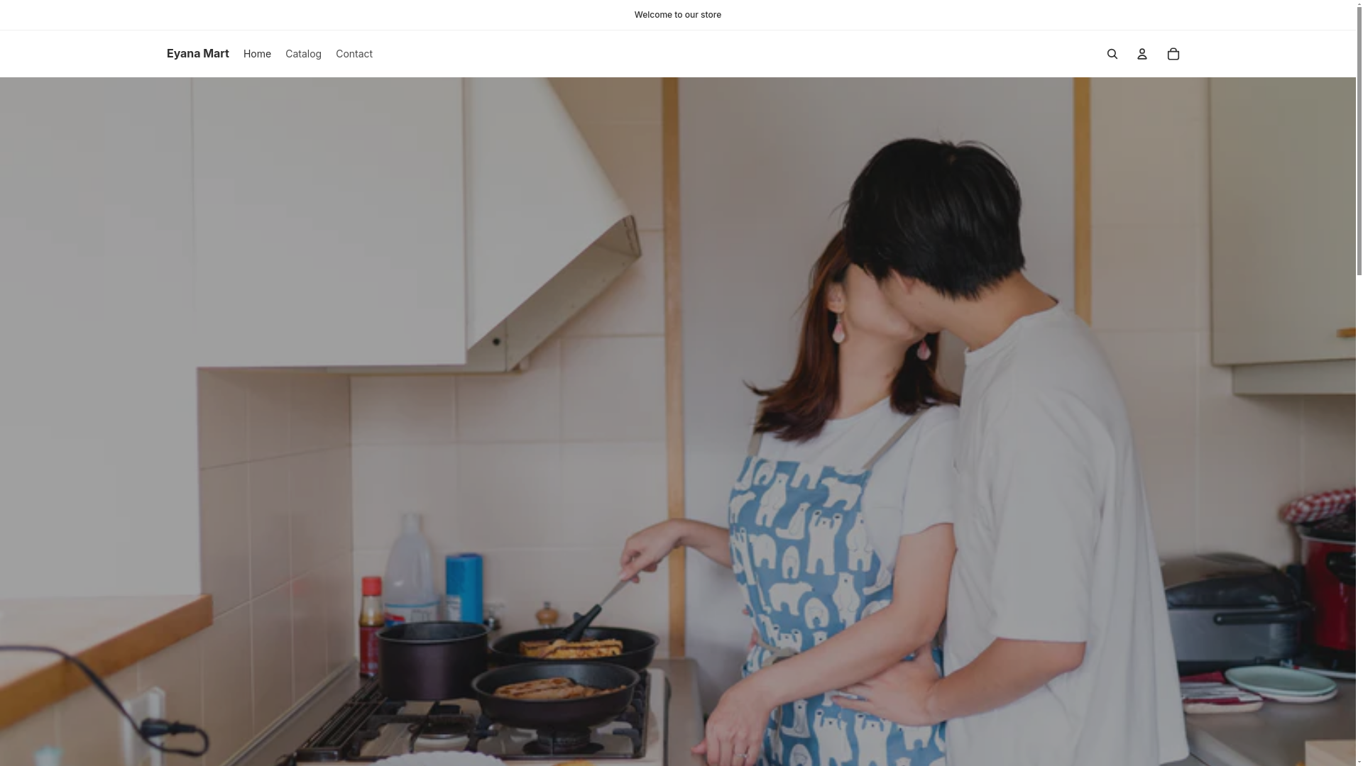 website screenshot of https://eyanasfashion.com/