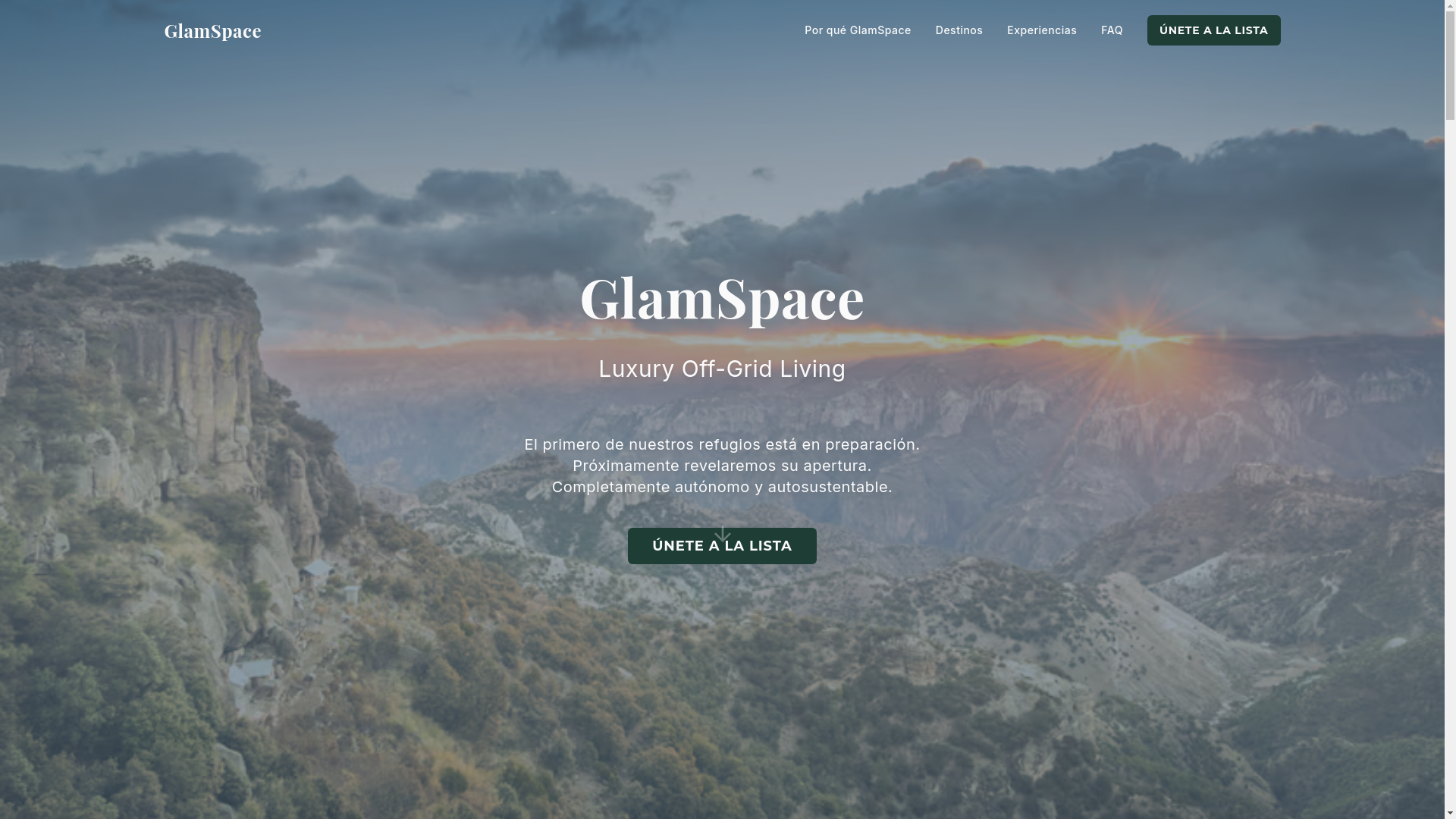 website screenshot of https://glamspace.mx/