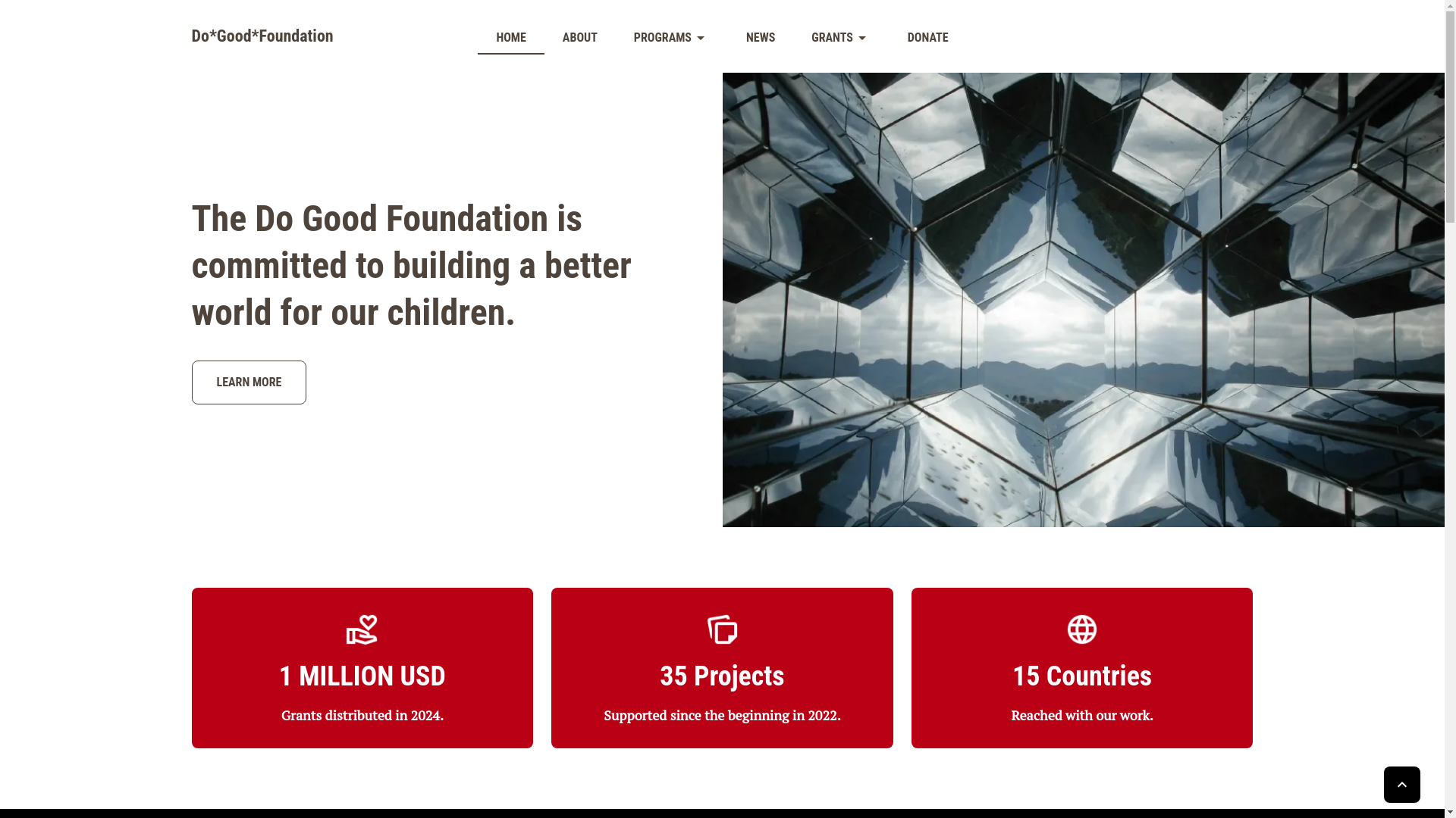 website screenshot of https://nauticsanleone.it/